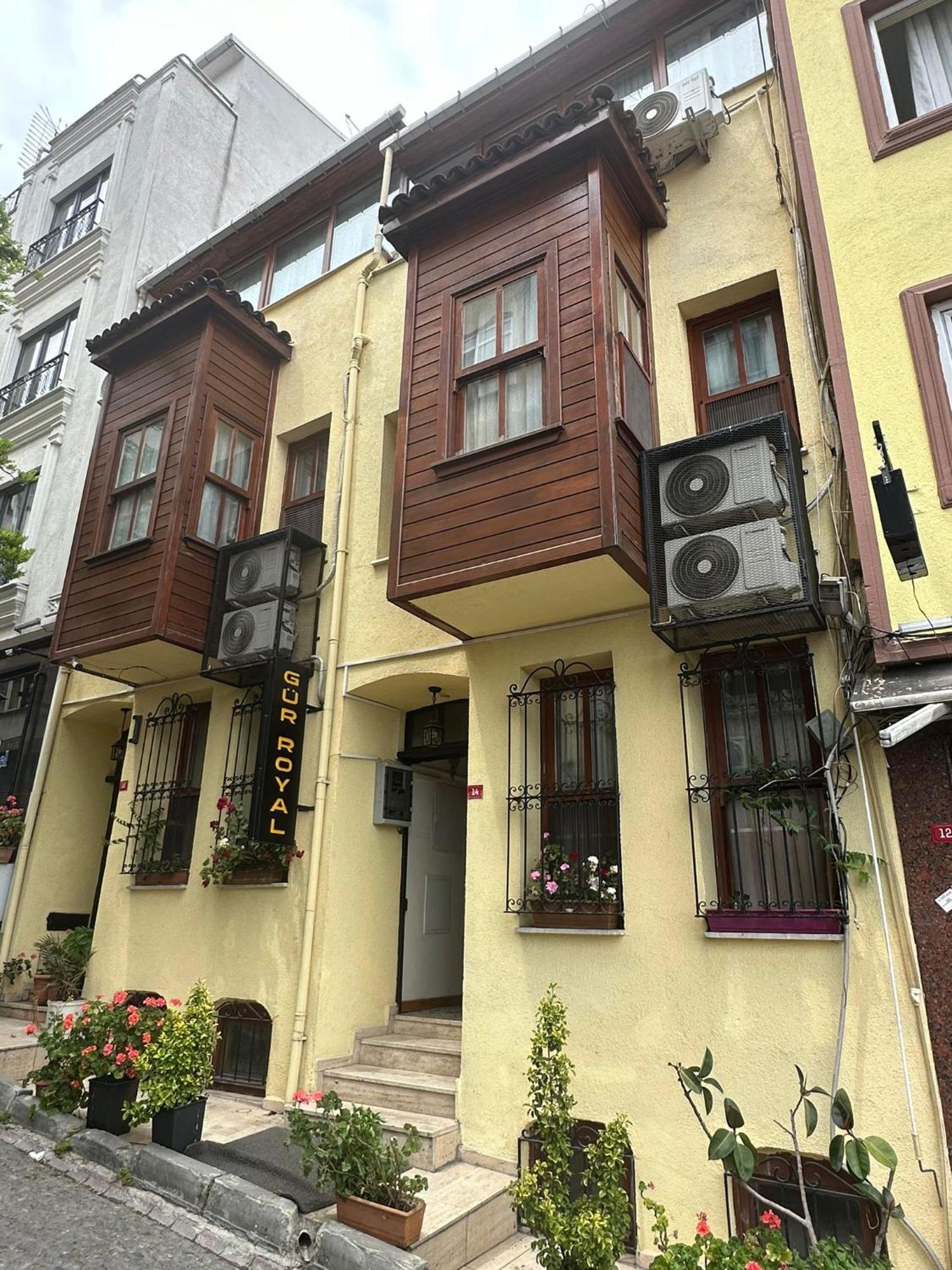 Guer Royal Suit Aparts Istanbul Exterior photo