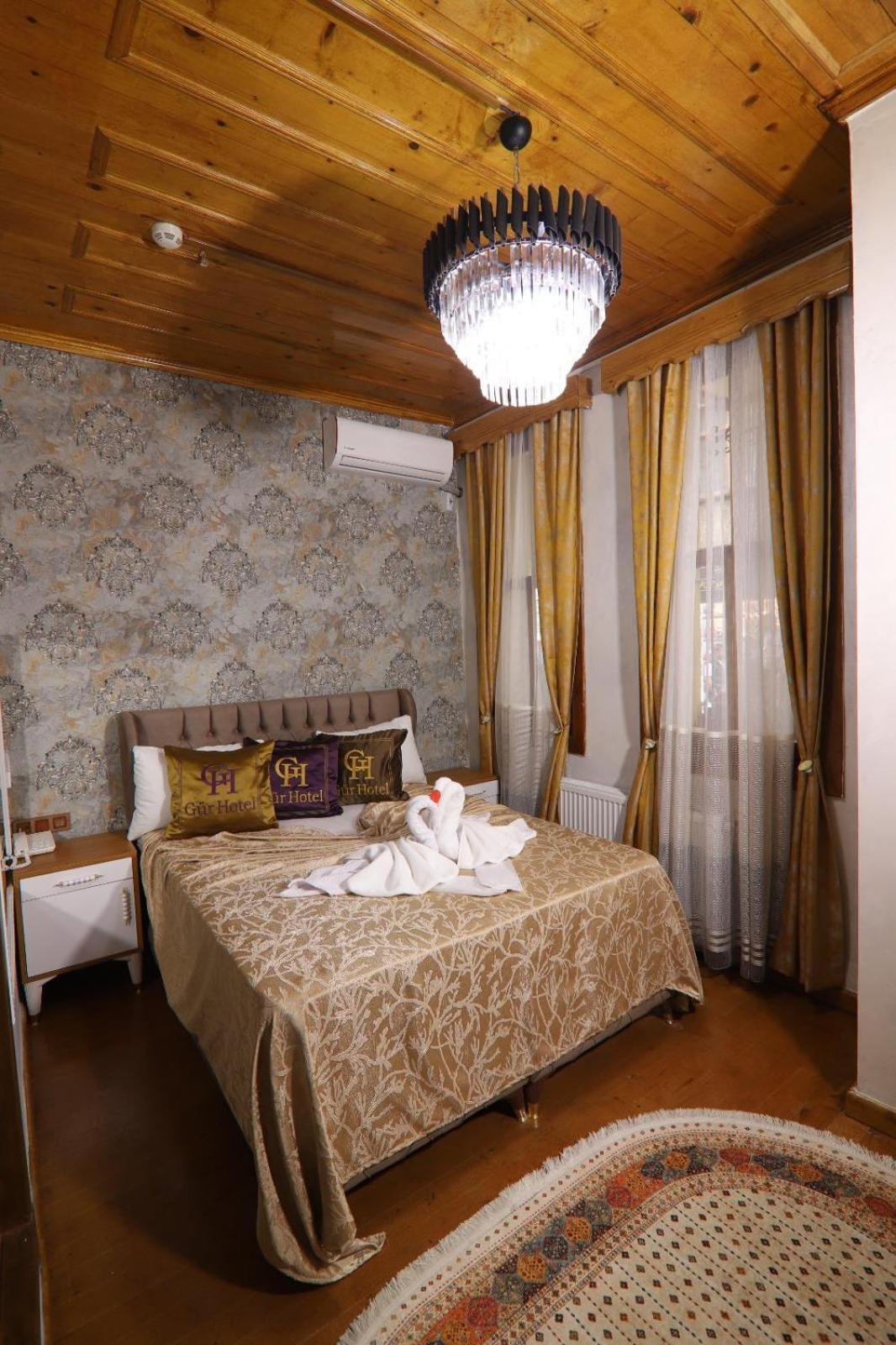 Guer Royal Suit Aparts Istanbul Exterior photo
