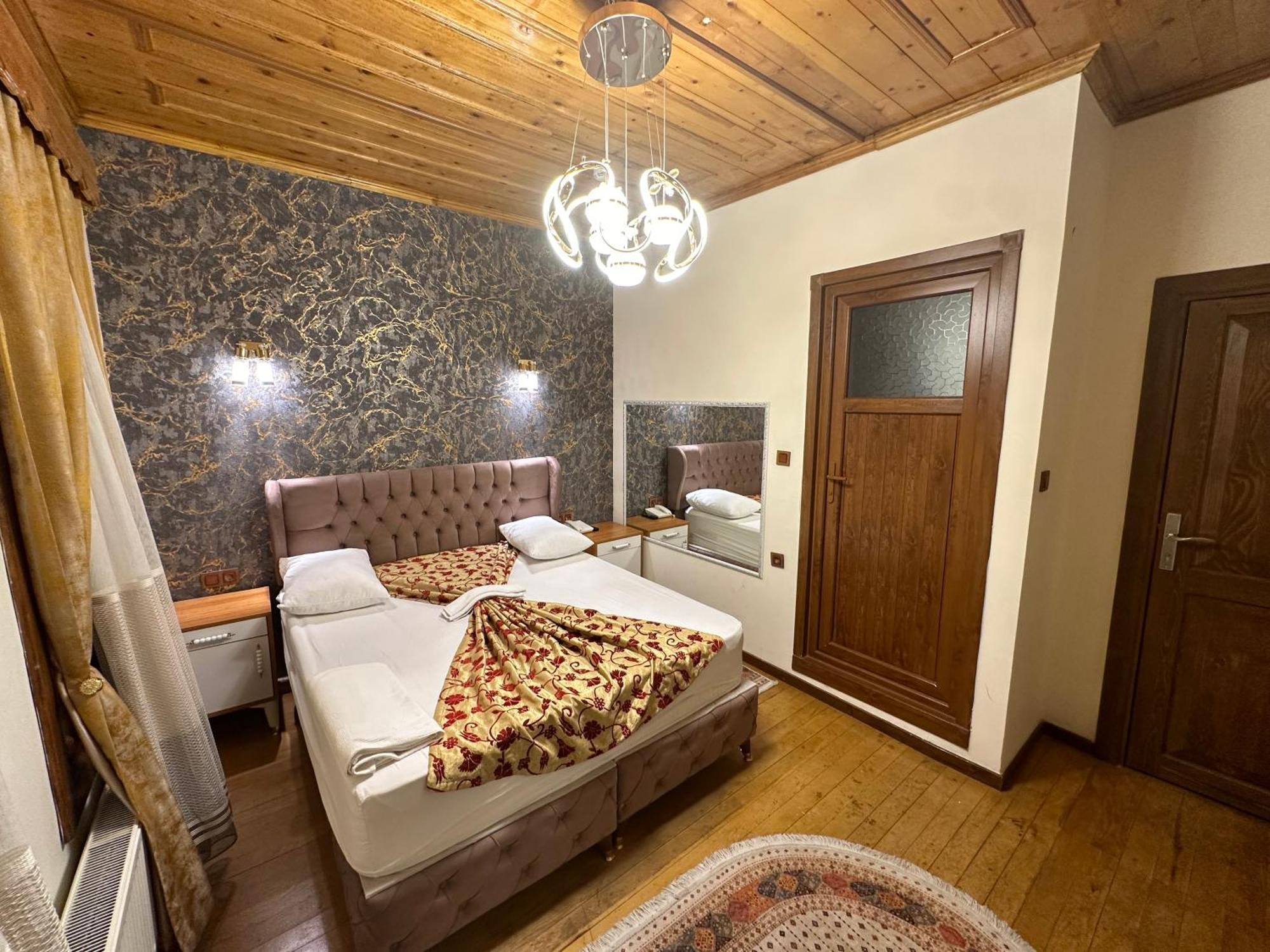 Guer Royal Suit Aparts Istanbul Exterior photo