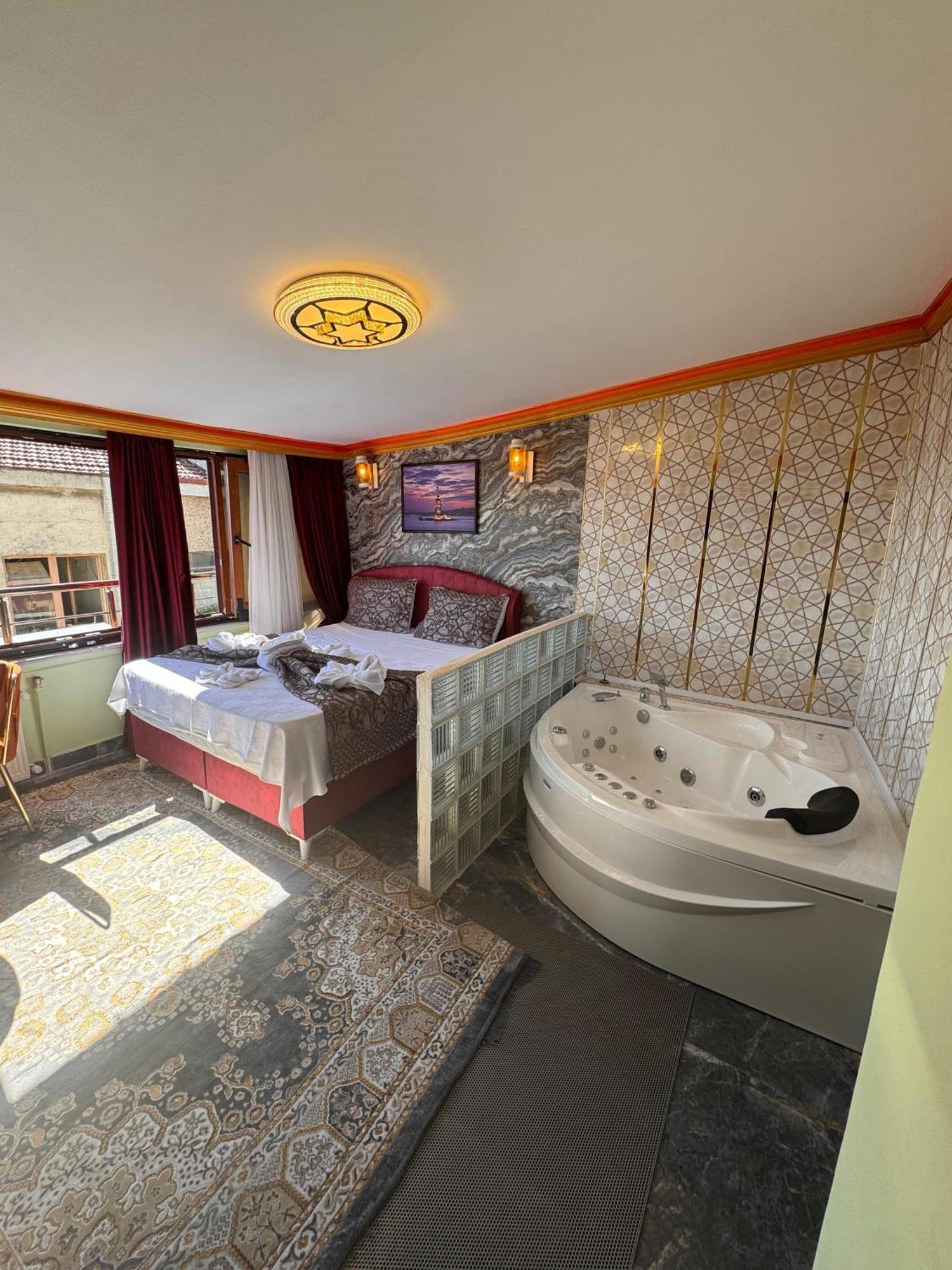 Guer Royal Suit Aparts Istanbul Exterior photo