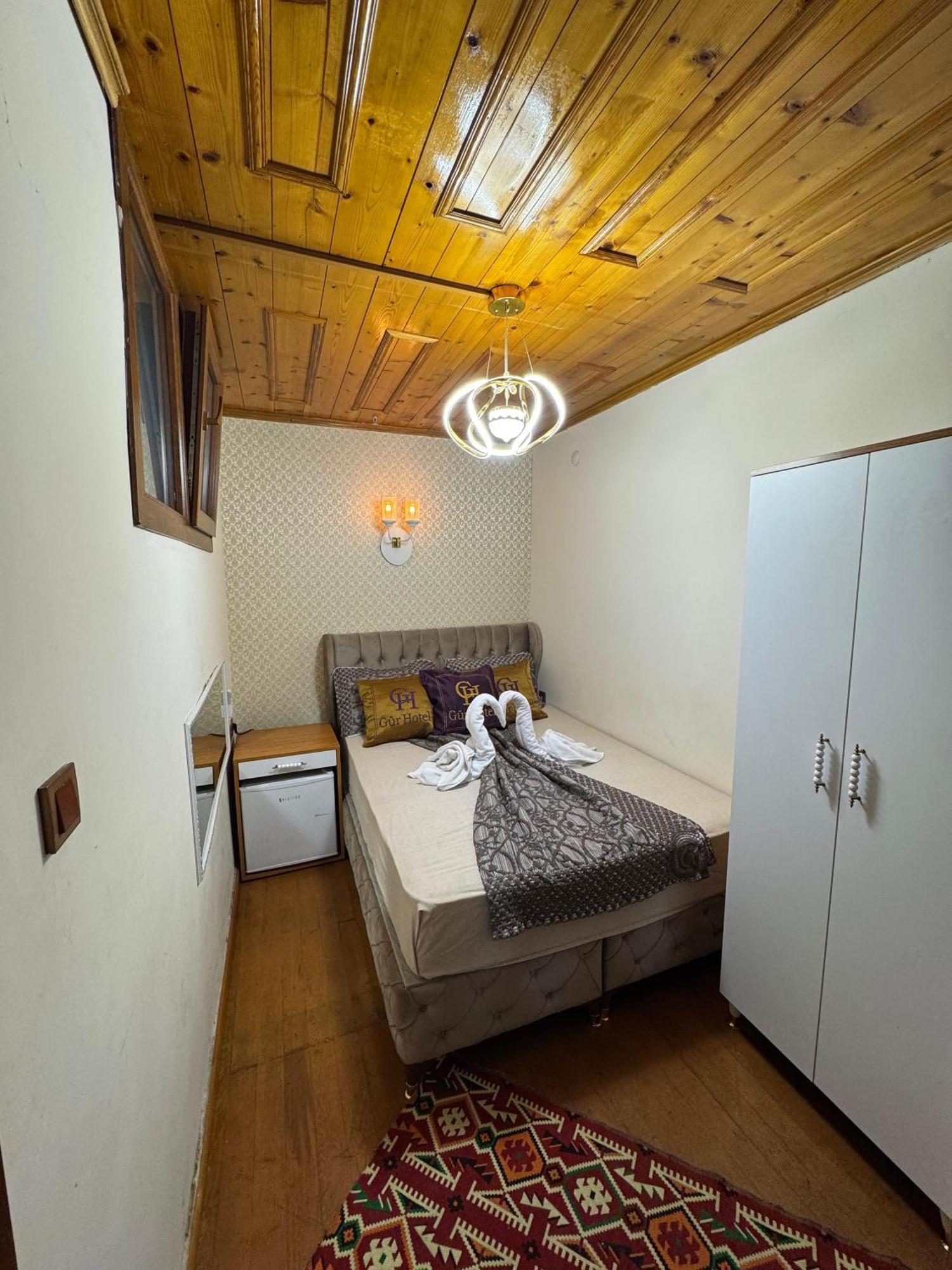 Guer Royal Suit Aparts Istanbul Exterior photo